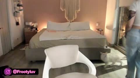 Snapshot of nataly_05 chatting on June 2026 02:24:02 AM anatalybee online show from June 2026 02:24:02 AM