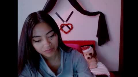Nataly Escobar online show from March 2025 03:23:02 PM