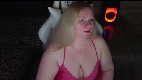 Natalli online show from April 2026 09:02:01 PM