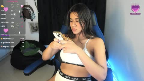 Snapshot of natasha777_a chatting on January 2025 03:32:02 AM Natasha online show from January 2025 03:32:02 AM