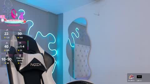 Natasha  online show from November 2025 07:35:02 PM