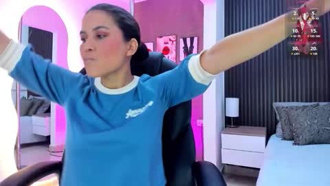 natasha online show from November 2025 12:38:01 PM