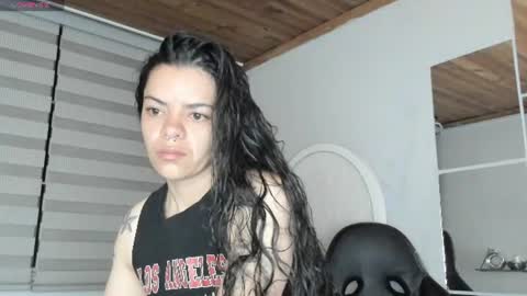 Snapshot of natasha__logan chatting on June 2026 04:04:02 AM Natasha online show from June 2026 04:04:02 AM