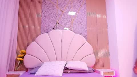 Natasha online show from April 2026 07:15:01 PM