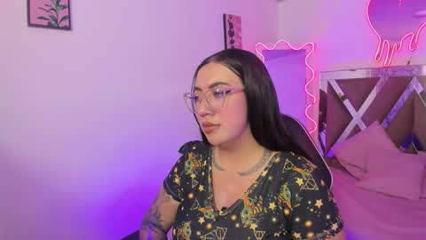 Snapshot of natashaa_tay chatting on February 2026 03:29:02 AM Natashaa online show from February 2026 03:29:02 AM