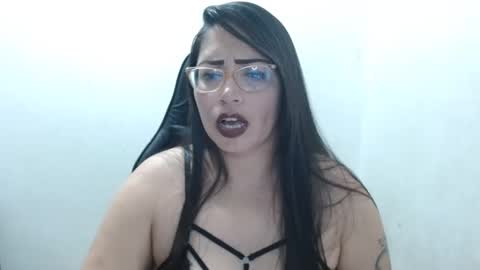 Natasha Smithe  online show from November 2025 12:53:02 AM