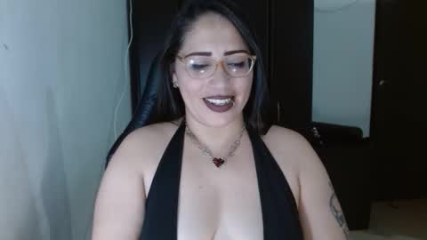 Natasha Smithe  online show from November 2025 12:16:02 AM