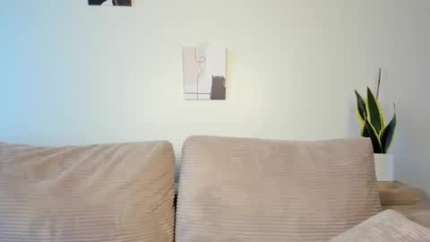 Natassia Dreams online show from March 2026 12:50:01 AM