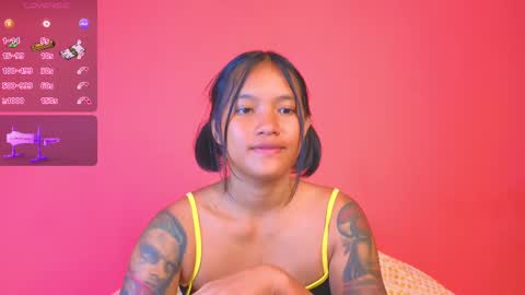 Natcha C online show from February 2025 05:33:01 PM