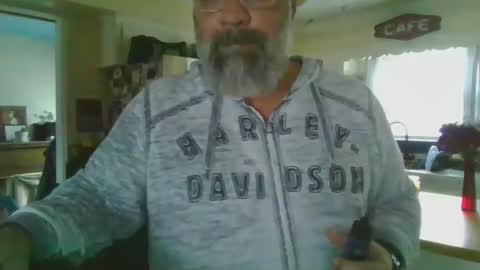Snapshot of nateemkow chatting on January 2025 05:22:02 PM lombardIL online show from January 2025 05:22:02 PM