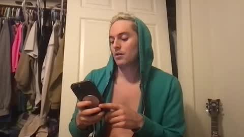 natetheexplorer online show from December 2025 03:27:02 AM