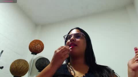 nathalia_correa online show from November 2025 04:40:01 PM