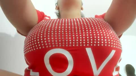     NATHALIA online show from January 2025 09:40:02 PM