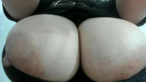     NATHALIA online show from February 2025 01:25:02 AM