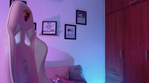 Snapshot of nathalia_ramirez_ chatting on May 2026 05:01:02 AM Nathalia Ramirez online show from May 2026 05:01:02 AM