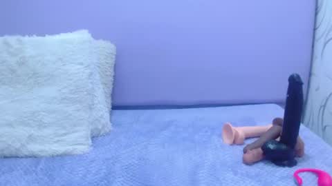 Nathalia online show from December 2025 04:51:01 AM