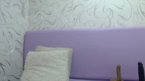 Nathalia online show from December 2025 04:30:02 AM