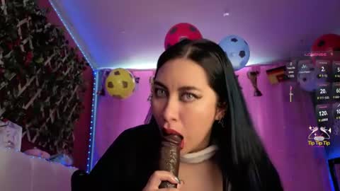 Snapshot of nathalie_zanettii chatting on June 2026 04:38:02 PM Nathalie online show from June 2026 04:38:02 PM