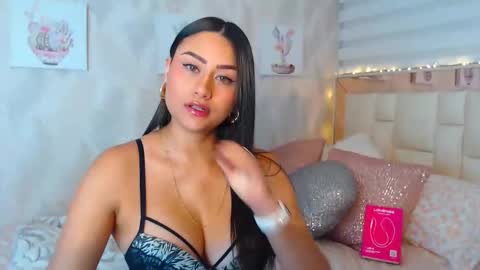 Nathalie Rose online show from April 2026 09:47:01 AM