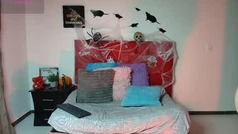 Snapshot of nathaly_stepmom chatting on October 2025 11:46:02 AM Natha online show from October 2025 11:46:02 AM