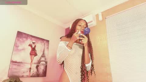        online show from November 2025 09:03:02 PM