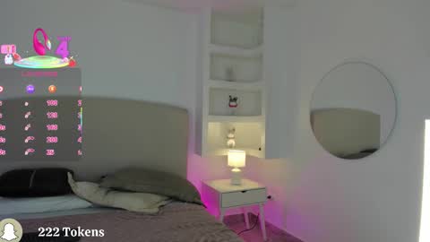 NATHALY  online show from December 2025 10:35:01 AM