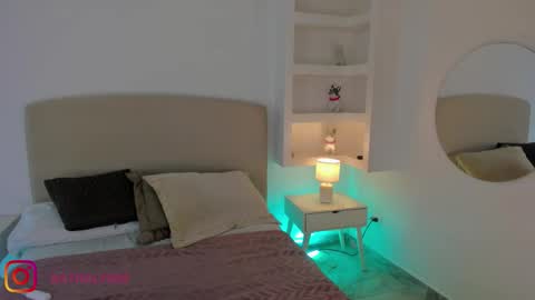 NATHALY  online show from February 2026 10:42:02 AM