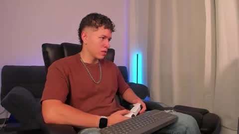 Nathan online show from September 2025 07:08:02 PM