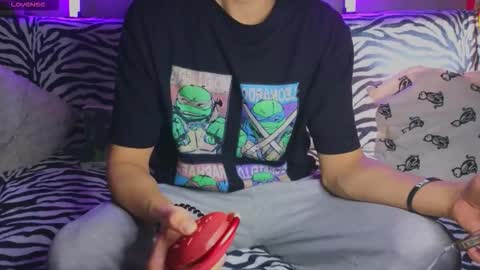 Snapshot of nathanbruce chatting on September 2025 04:19:02 PM N A T H AN online show from September 2025 04:19:02 PM