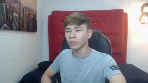 Snapshot of nathanclay chatting on November 2025 04:22:01 AM nathanclay online show from November 2025 04:22:01 AM