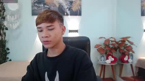 Snapshot of nathanclay chatting on December 2025 03:34:01 AM nathanclay online show from December 2025 03:34:01 AM