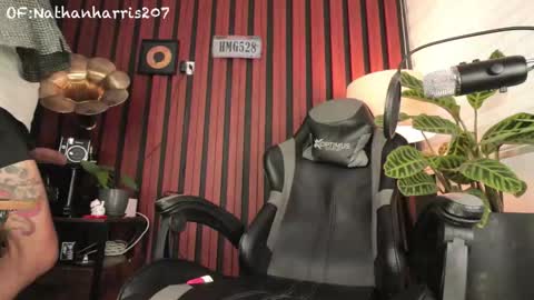 Nathan Harris online show from December 2025 08:39:01 PM