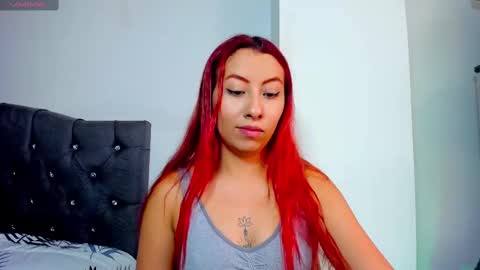 Snapshot of natt15 chatting on March 2025 06:32:01 PM Natalia online show from March 2025 06:32:01 PM