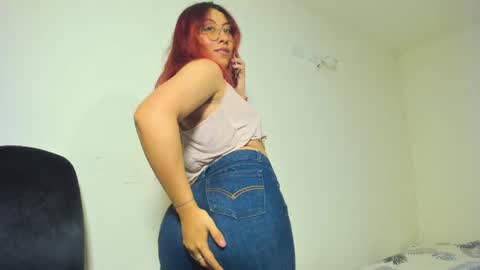 Snapshot of natt15 chatting on September 2025 08:11:02 PM Natalia online show from September 2025 08:11:02 PM