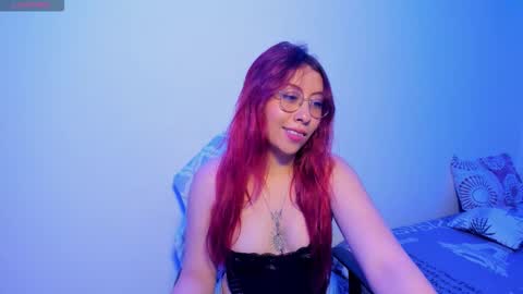 Snapshot of natt15 chatting on October 2025 09:00:02 PM Natalia online show from October 2025 09:00:02 PM