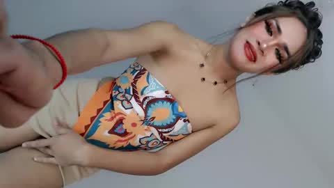 Snapshot of nattayah chatting on May 2026 03:35:02 AM Nathalie smith online show from May 2026 03:35:02 AM
