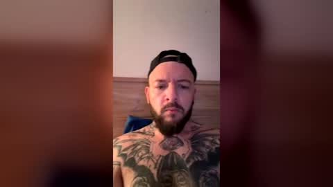 Snapshot of natti_daddy chatting on June 2026 07:00:01 AM Nattidaddy online show from June 2026 07:00:01 AM