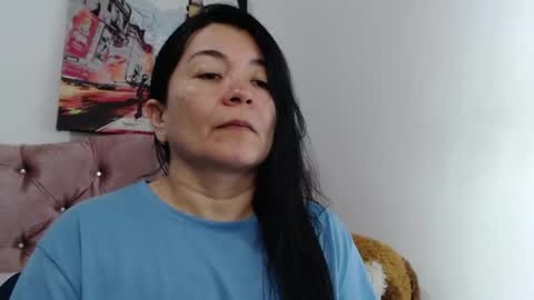 Snapshot of naturally_mature chatting on May 2026 02:06:02 AM Sammy online show from May 2026 02:06:02 AM