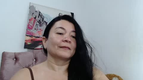 Snapshot of naturally_mature chatting on May 2026 02:39:01 AM Sammy online show from May 2026 02:39:01 AM