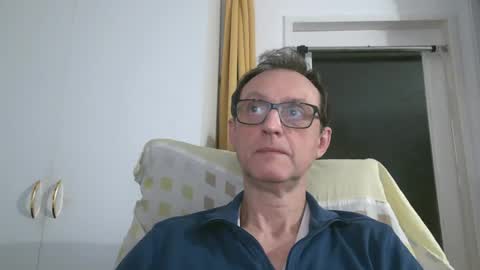 Snapshot of naturista25 chatting on December 2025 05:41:01 PM naturista25 online show from December 2025 05:41:01 PM