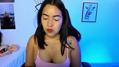 Snapshot of naty_07 chatting on February 2025 05:35:01 PM Natalia online show from February 2025 05:35:01 PM