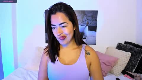 Snapshot of naty_07 chatting on February 2025 04:42:02 PM Natalia online show from February 2025 04:42:02 PM