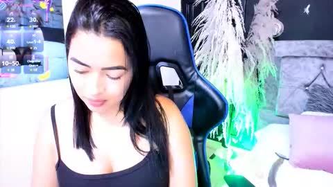 Snapshot of naty_07 chatting on December 2025 10:38:02 PM Natalia online show from December 2025 10:38:02 PM