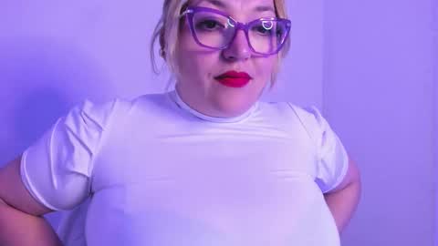 Nataly online show from October 2025 02:42:02 AM
