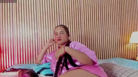 Snapshot of naty_bustos chatting on May 2026 12:05:01 AM naty bustos online show from May 2026 12:05:01 AM