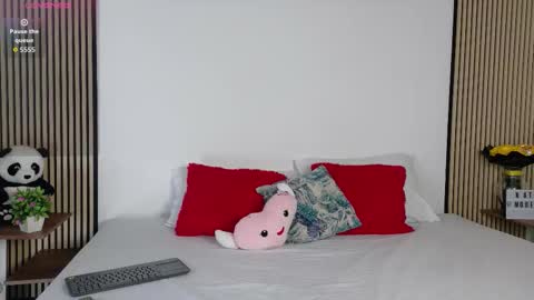 Snapshot of naty_model25 chatting on February 2026 08:57:02 PM naty_model25 online show from February 2026 08:57:02 PM