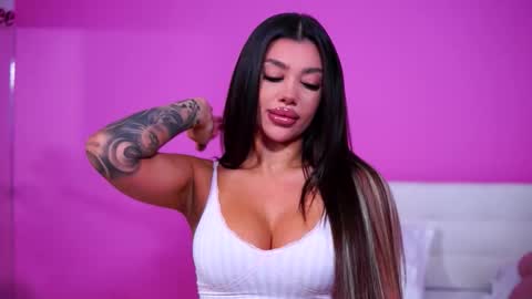 Snapshot of natydesiree chatting on September 2025 07:08:02 AM Naty online show from September 2025 07:08:02 AM