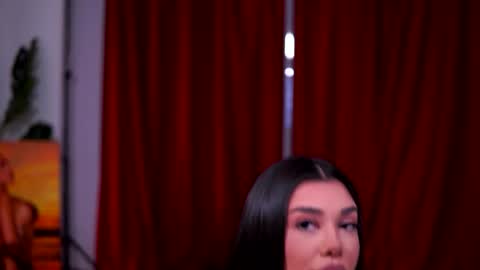 Naty online show from December 2025 07:40:02 PM