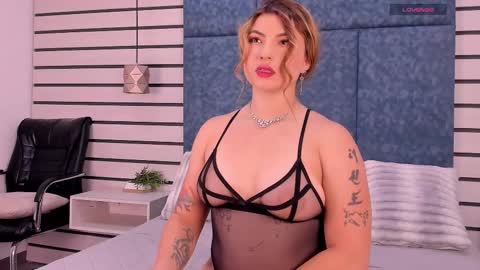 Naty  online show from September 2025 09:14:01 PM