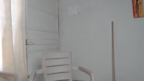 Snapshot of natzumi_mcqueen chatting on December 2024 03:44:01 PM Stella Mcqueen online show from December 2024 03:44:01 PM